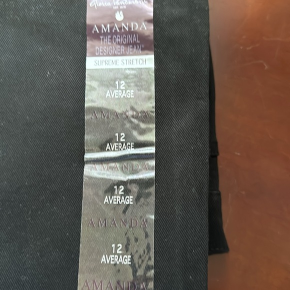 Gloria Vanderbilt women’s size 12,‎ Amanda, Black jeans supreme stretch new - Picture 15 of 15